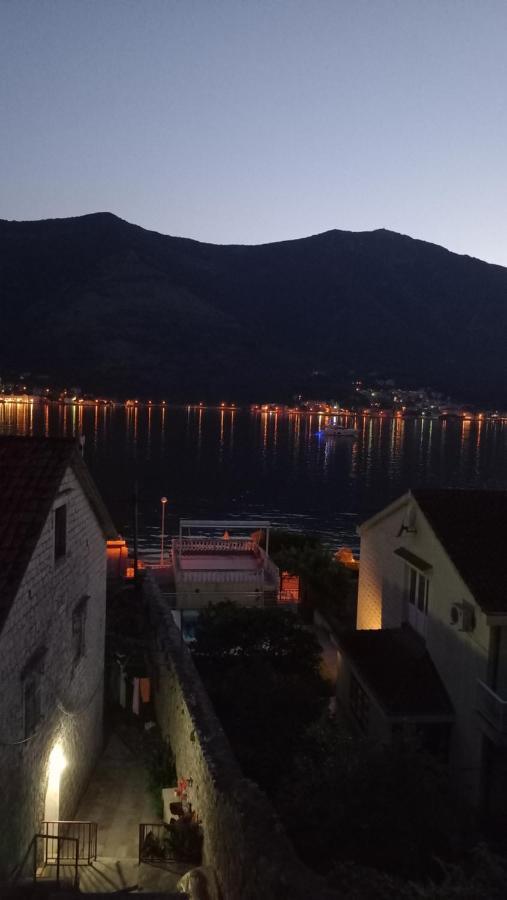 Apartments Vukasovic Kotor Bagian luar foto