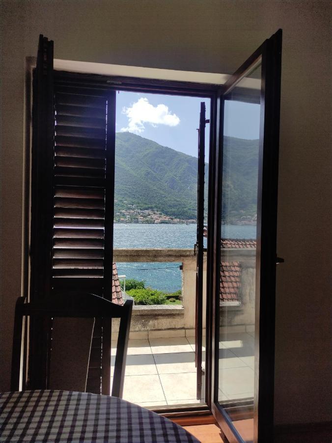 Apartments Vukasovic Kotor Bagian luar foto